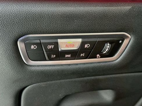 Used 2021 BMW X7 M50i AWD/4WD image 16