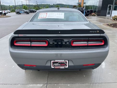 Used 2018 Dodge Challenger R/T Scat Pack RWD image 16