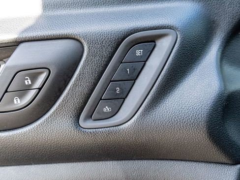 Used 2017 GMC Acadia Denali image 31