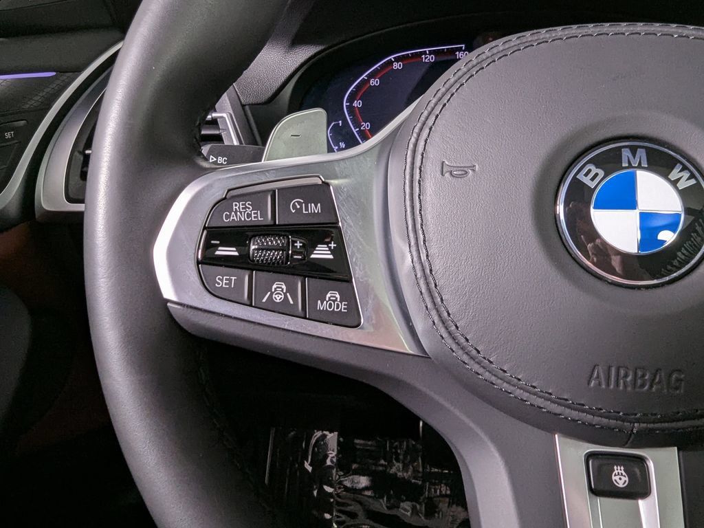 Used 2024 BMW X4 xDrive30i w/ Premium Package AWD/4WD image 36