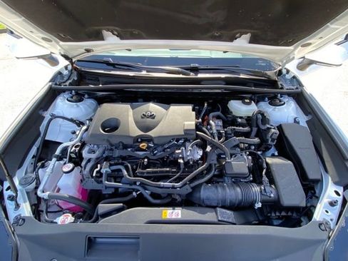 Used 2025 Toyota Camry SE image 45