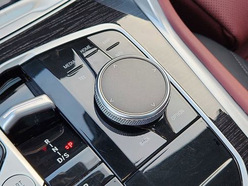 Certified 2024 BMW X6 xDrive40i w/ Premium Package image 25