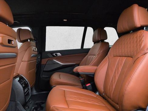 New 2026 BMW X7 xDrive40i image 16