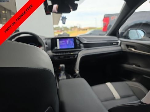 Used 2025 Toyota Camry SE w/ Convenience Package FWD image 13