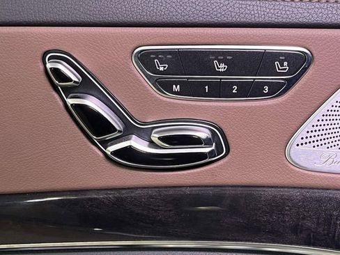 Used 2018 Mercedes-Benz S 560 4MATIC Sedan image 36