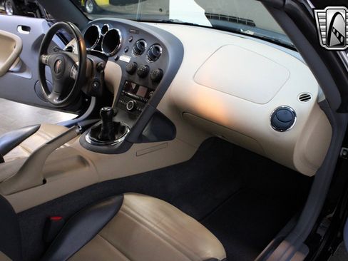 Used 2006 Pontiac Solstice Convertible w/ Premium Package image 20