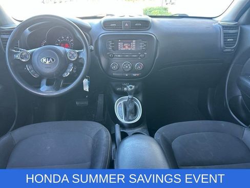 Used 2015 Kia Soul FWD image 10