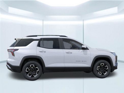 New 2026 Chevrolet Equinox ACTIV w/ Convenience Package III FWD image 7