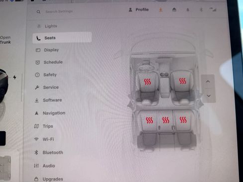 Used 2022 Tesla Model Y Long Range image 24