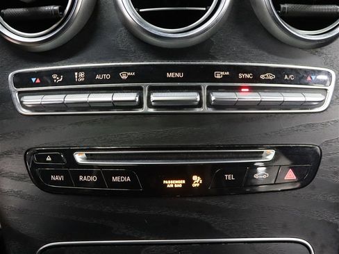 Used 2018 Mercedes-Benz GLC 300 4MATIC Coupe image 27