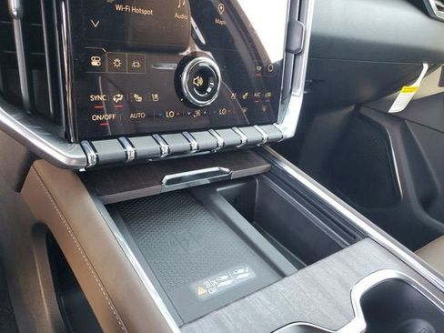 New 2026 GMC Acadia Denali Ultimate FWD image 23