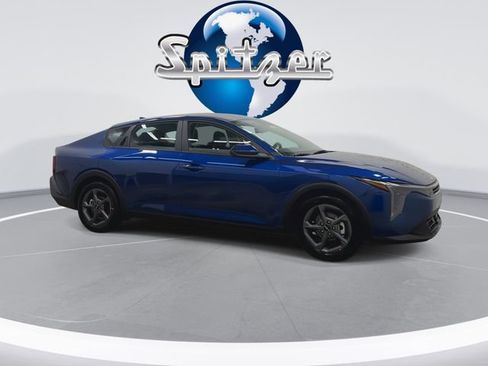 New 2026 Kia K4 LXS image 8