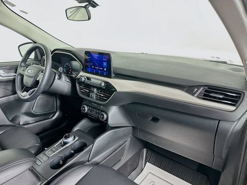 Certified 2021 Ford Escape SEL FWD image 33