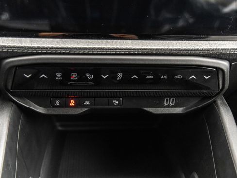 New 2026 Jeep Cherokee Laredo image 17