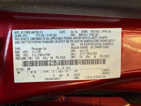 Used 2016 Ford Focus SE w/ Reverse Sensing Package image 23