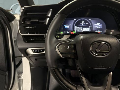 Certified 2026 Lexus RX 350 w/ Convenience Package image 15