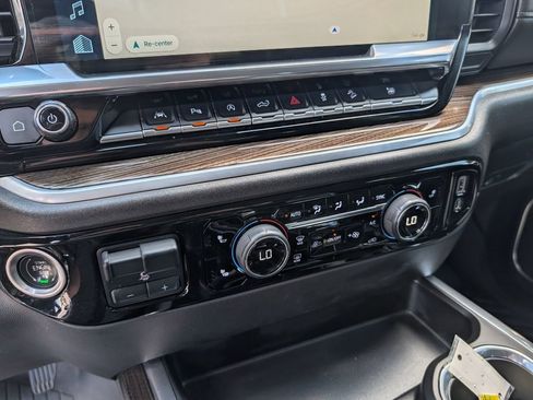Used 2022 Chevrolet Silverado 1500 RST AWD/4WD image 24