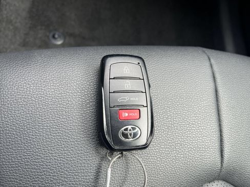 Used 2025 Toyota Grand Highlander FWD image 21