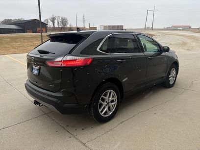 Used 2024 Ford Edge SEL w/ Convenience Package