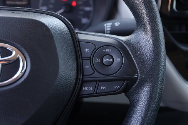 Used 2025 Toyota Corolla LE w/ Convenience Package FWD image 12