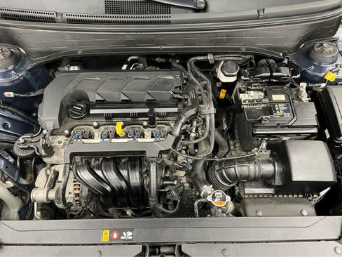 Used 2021 Hyundai Venue image 9