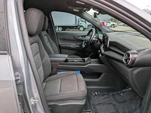 Certified 2025 Chevrolet Equinox LT w/ Safety and Technology Package FWD image 30