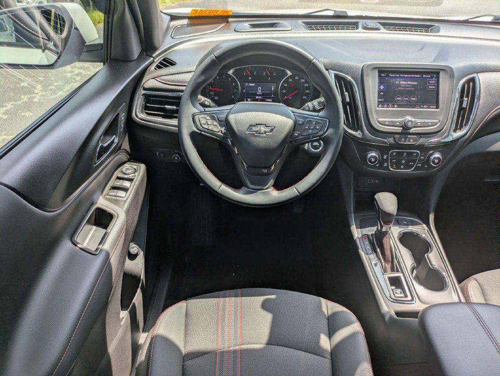 Used 2024 Chevrolet Equinox RS FWD image 17