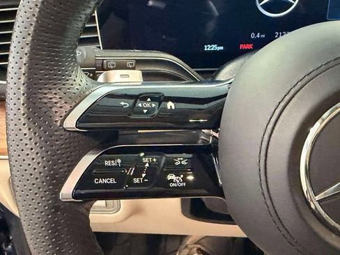 Certified 2024 Mercedes-Benz GLS 450 4MATIC image 22