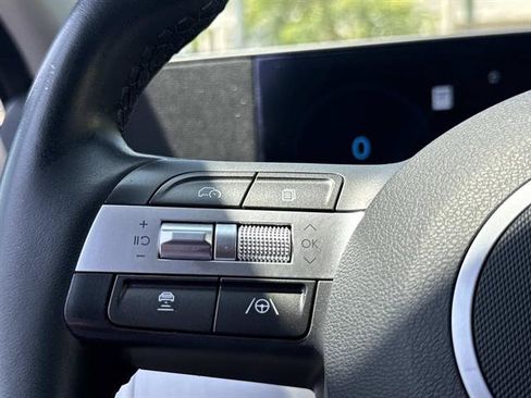 Used 2024 Hyundai Kona SEL FWD image 18