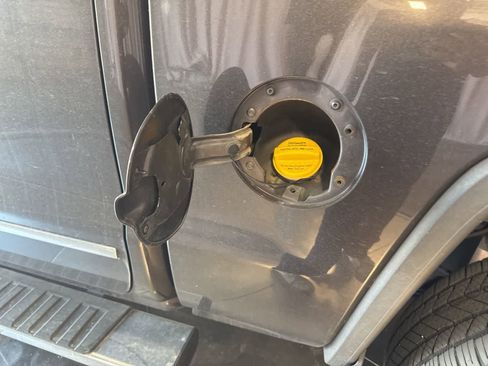 Used 2014 GMC Sierra 1500 SLT w/ All-Terrain Package image 12