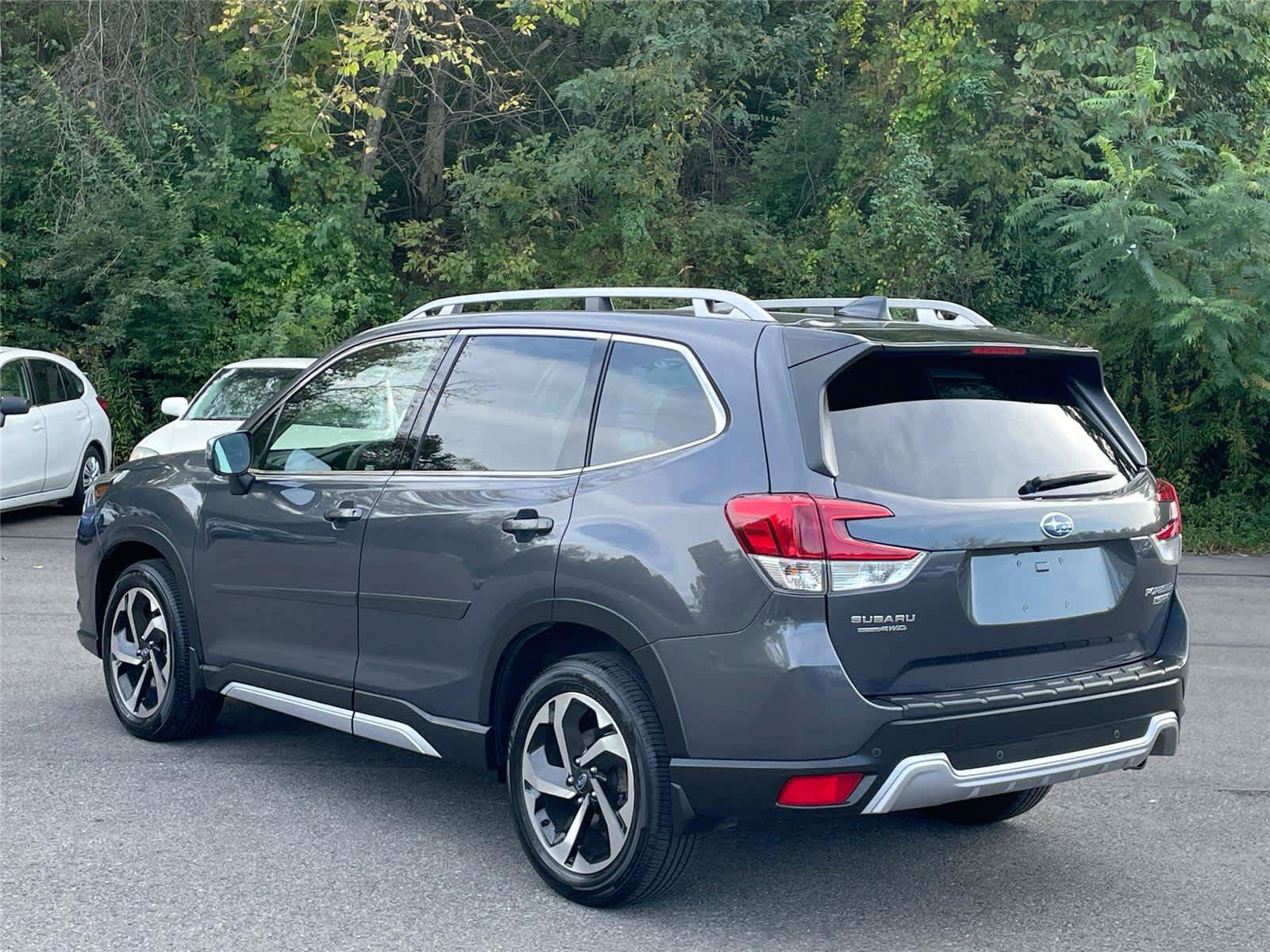 Used 2024 Subaru Forester Touring AWD/4WD image 3