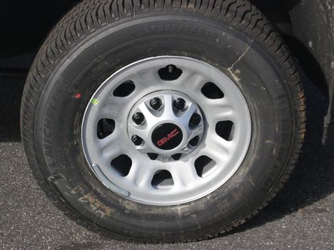 New 2026 GMC Sierra 3500 Pro w/ Convenience Package image 9