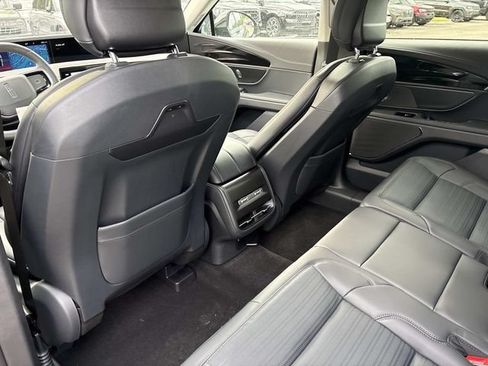 New 2026 Lincoln Nautilus Reserve w/ Jet Appearance Package AWD/4WD image 17