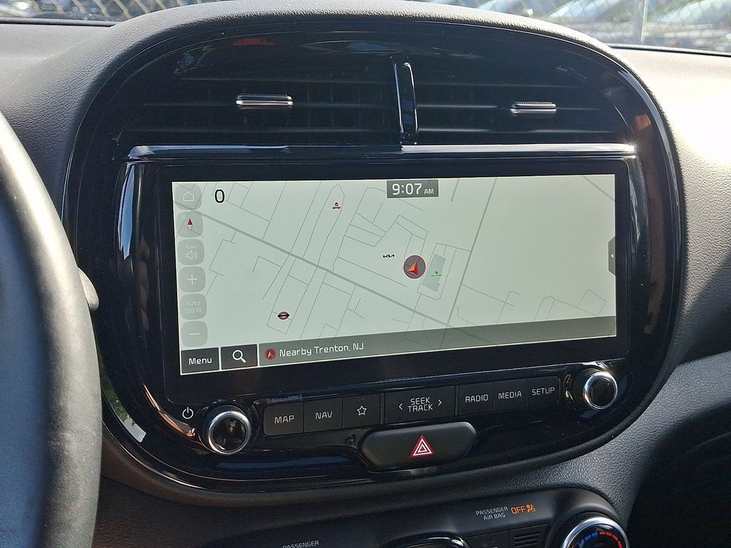 Used 2025 Kia Soul GT-Line FWD image 3