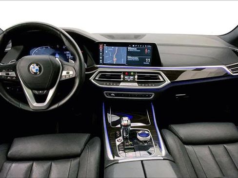Used 2021 BMW X5 xDrive40i w/ Executive Package image 16