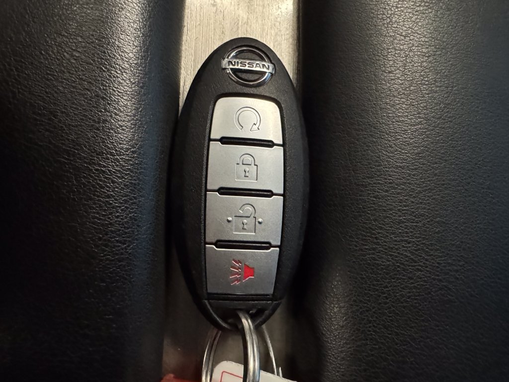 Used 2018 Nissan Murano SV w/ Premium Package AWD/4WD image 17