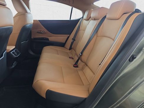 Certified 2025 Lexus ES 300h 300h w/ Premium Package image 14