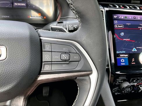 Certified 2023 Jeep Grand Cherokee Limited AWD/4WD image 30