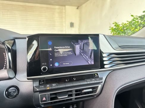 Used 2025 Toyota Camry LE image 21