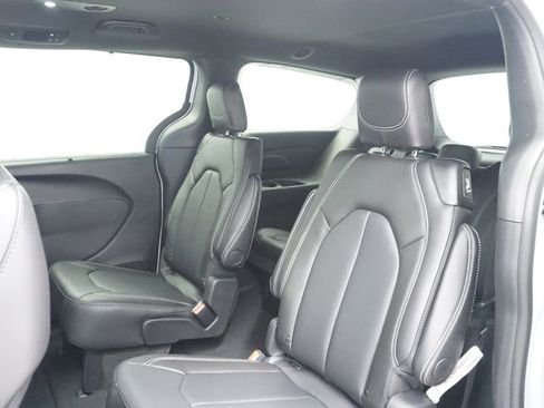 New 2026 Chrysler Voyager LX FWD image 24