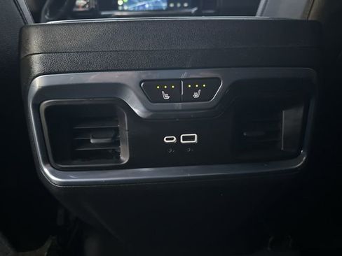 Used 2022 Chevrolet Silverado 1500 LTZ w/ LTZ Premium Package image 20