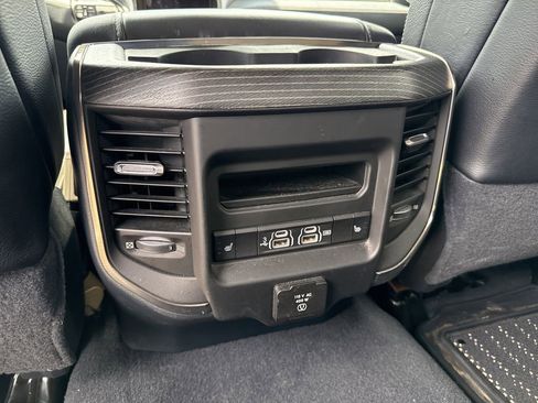 Used 2019 RAM 2500 Limited AWD/4WD image 25