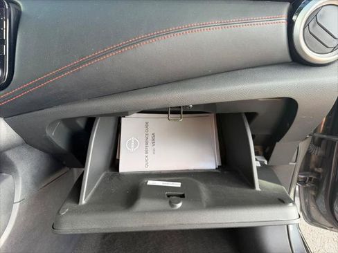 Used 2025 Nissan Versa SR FWD image 10