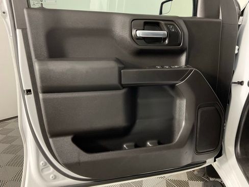 Used 2020 Chevrolet Silverado 1500 Custom Trail Boss w/ Custom Convenience Package AWD/4WD image 11