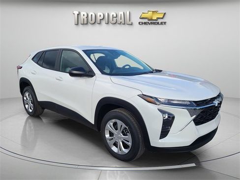 New 2026 Chevrolet Trax LS image 7