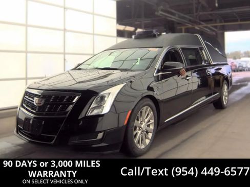 Used 2016 Cadillac XTS FWD image 1