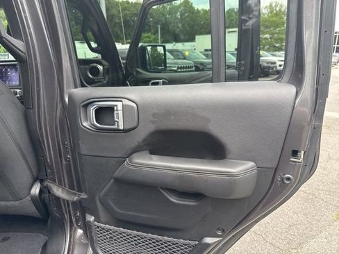 Certified 2021 Jeep Wrangler Unlimited Sahara image 35