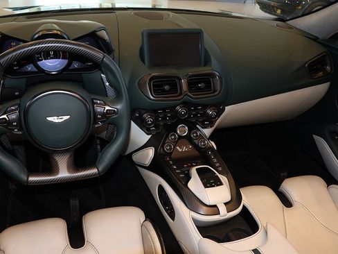 Used 2023 Aston Martin V12 Vantage Roadster RWD image 86