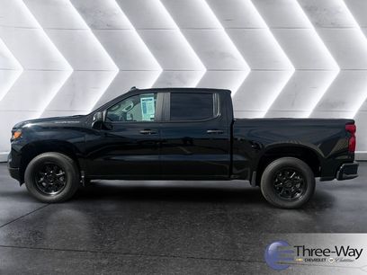 Certified 2025 Chevrolet Silverado 1500 Custom w/ LPO, Dark Essentials Package