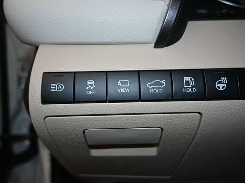 Used 2024 Toyota Camry XLE w/ Navigation Package FWD image 19